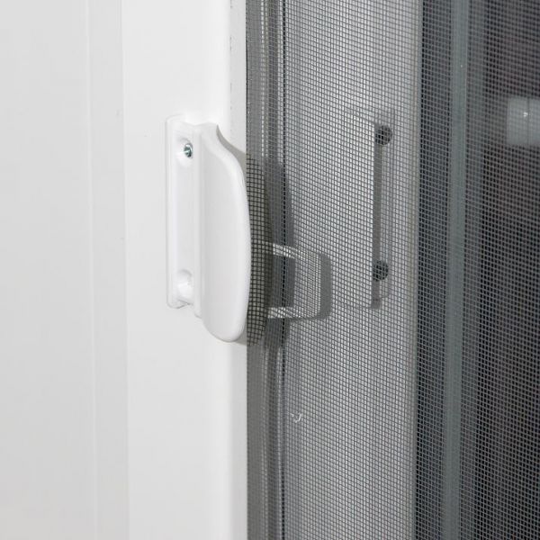 instalace madla otevírané dveřní sítě